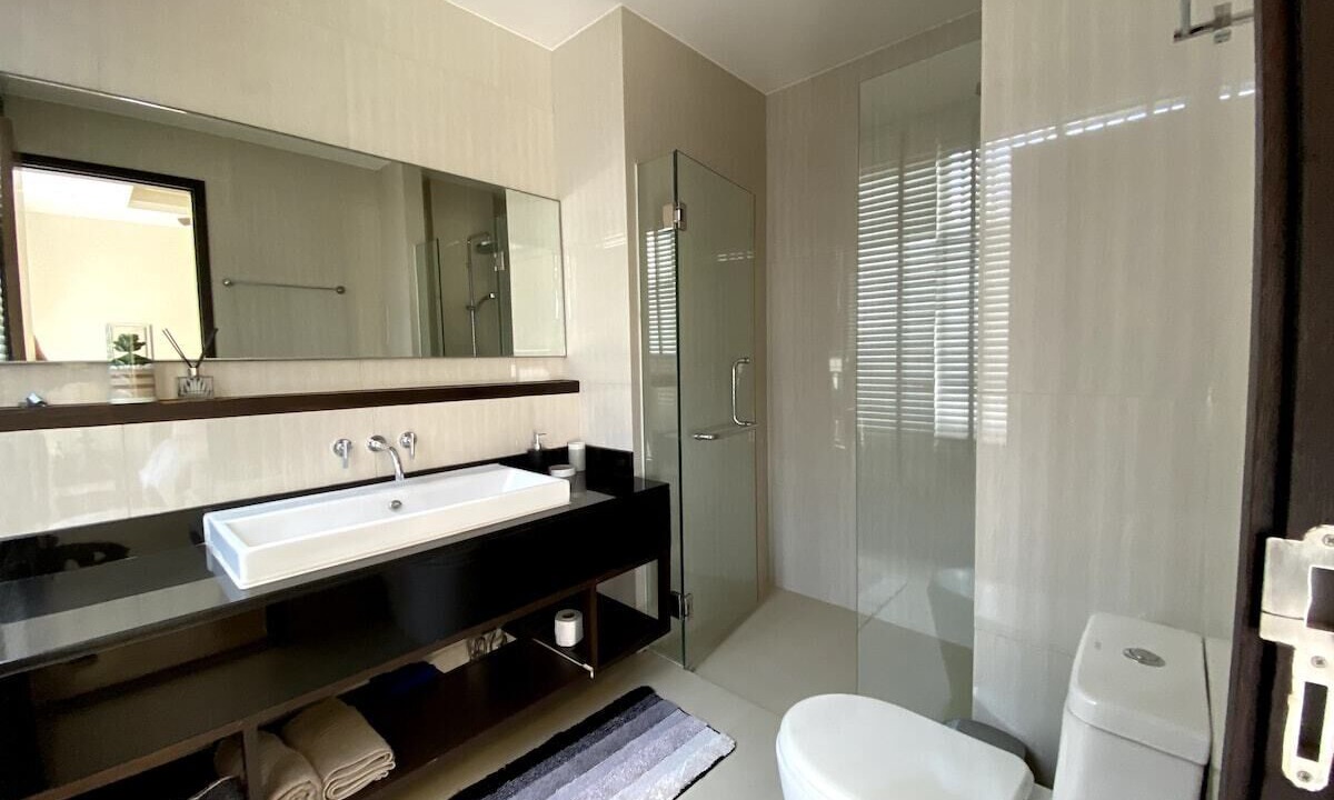 Photo of Bathroom in Laguna