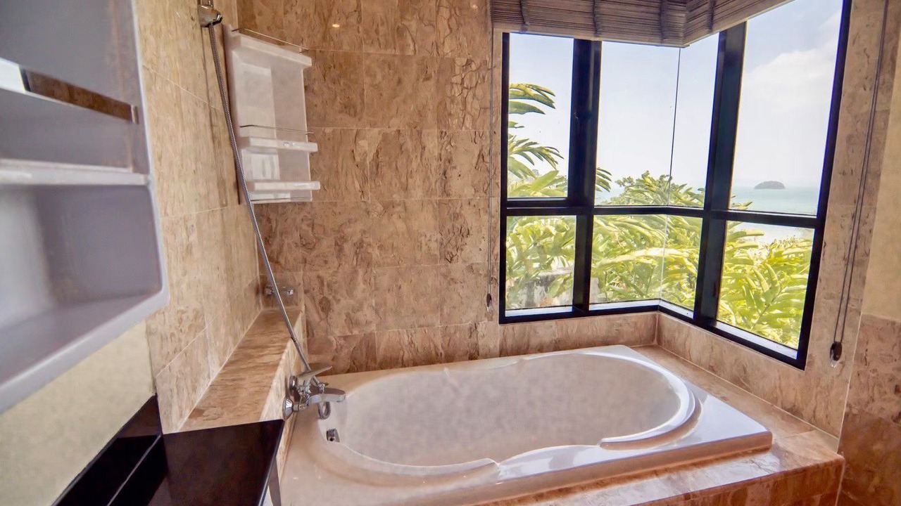 Photo of Bathroom in Pa Klok