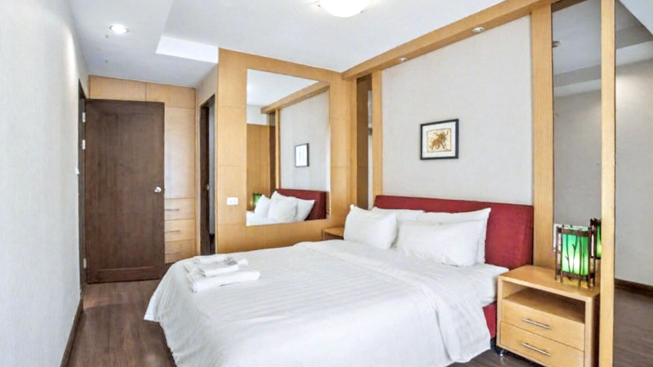 Photo of Bedroom in Khlong Toei Nuea