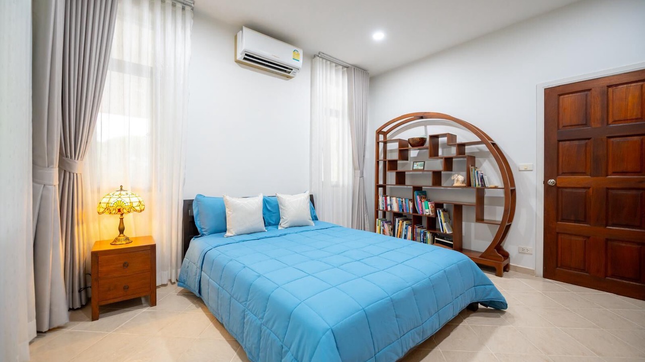 Photo of Bedroom in Khuekkhak