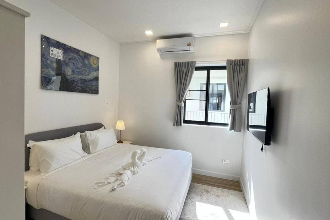 Photo of Bedroom in Srithanu
