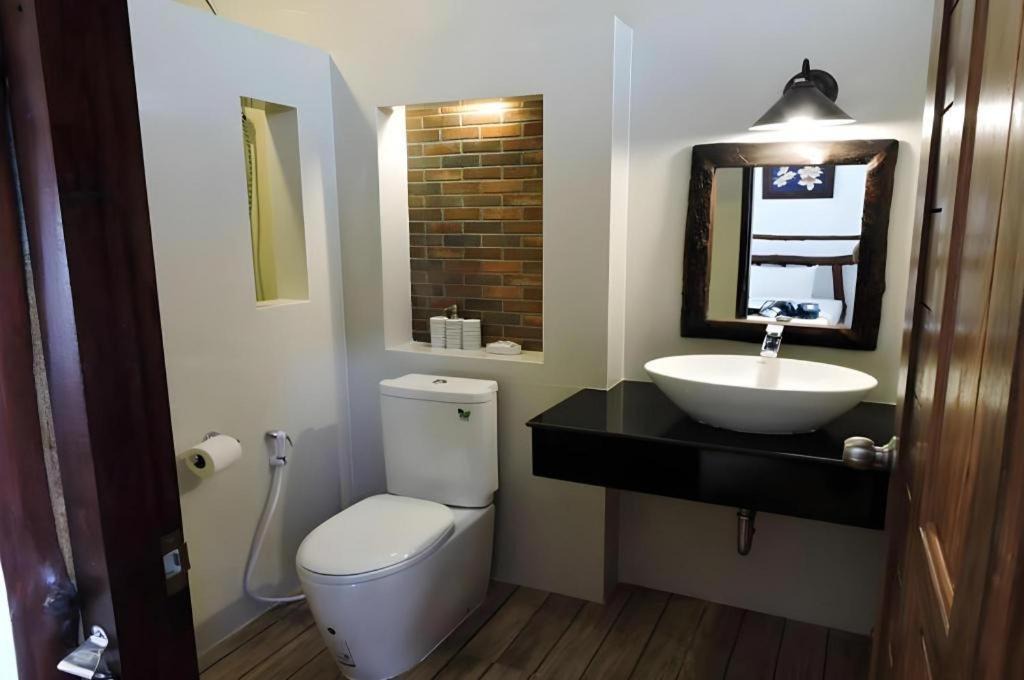 Photo of Bathroom in Khanom