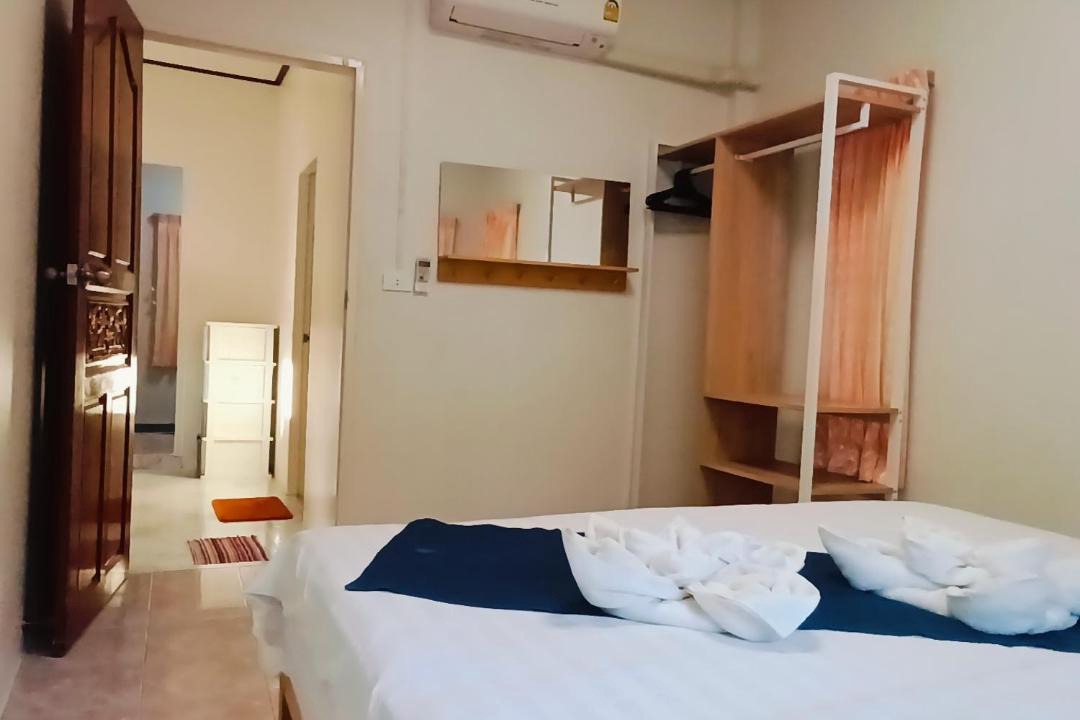 Photo of Bedroom in Maret