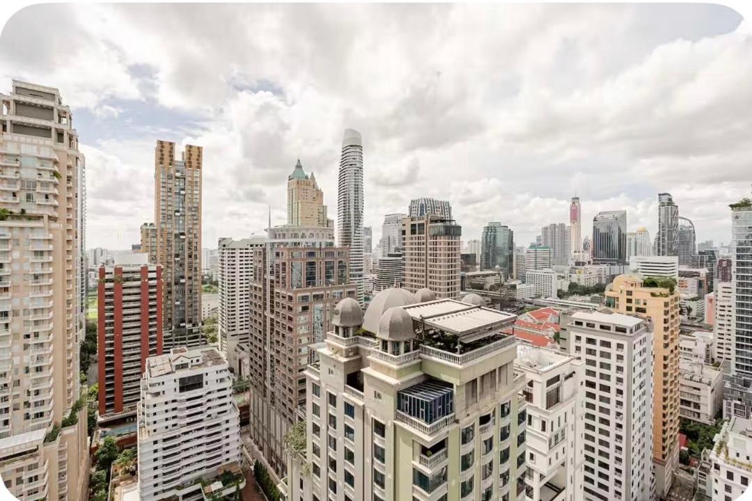 Photo of Buildings in Chidlom
