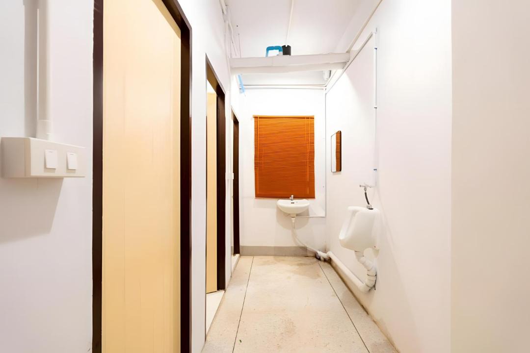 Photo of Bathroom in Wat Bowon Niwet