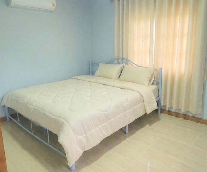 Photo of Bedroom in Photharam