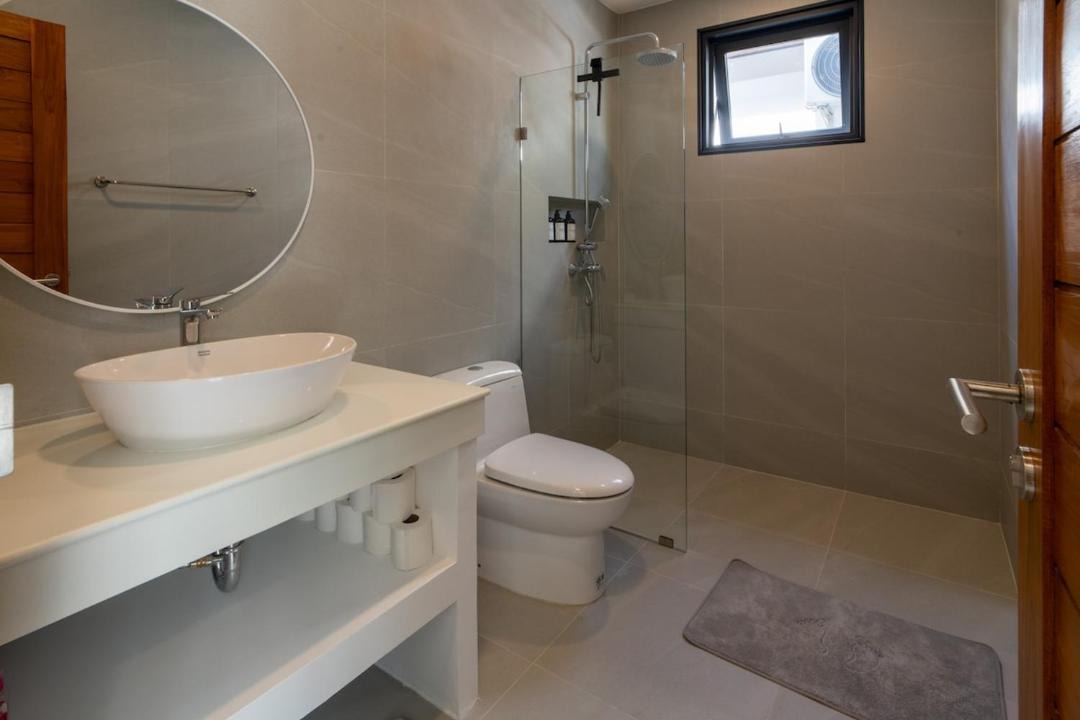 Photo of Bathroom in Maret