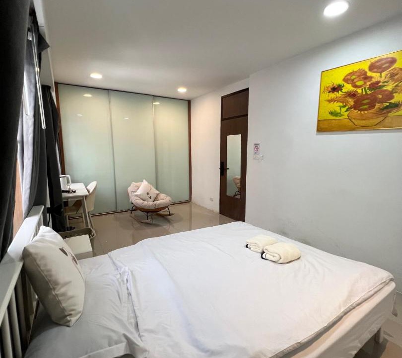 Photo of Bedroom in Khlong Toei Nuea