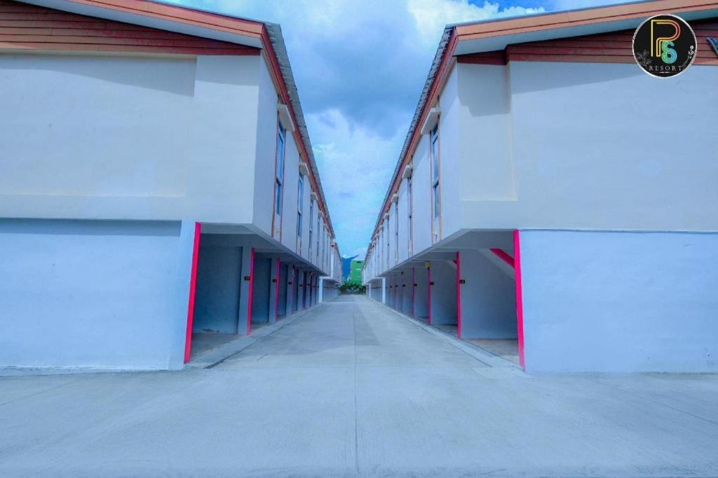 Photo of Buildings in Kho Hong