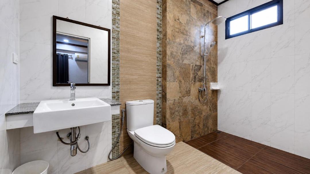 Photo of Bathroom in Sikhoraphum