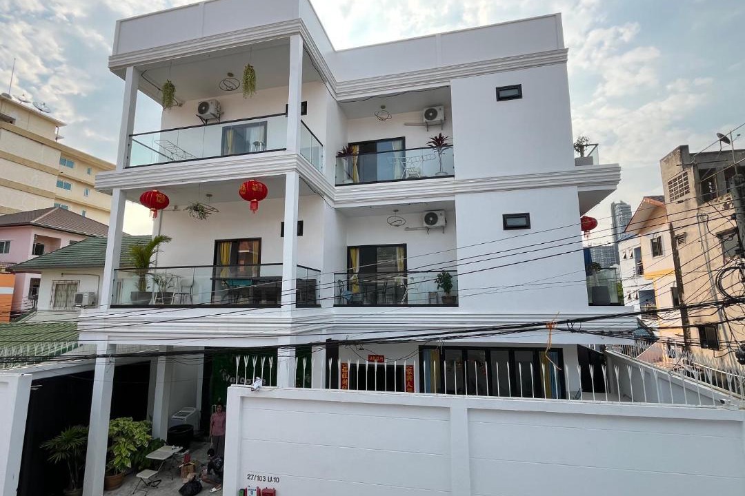Photo of Patio Balcony in Pattaya Bay