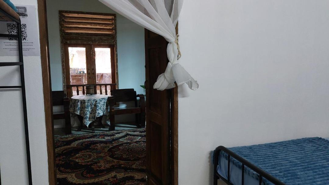 Photo of Others in Mae Jo