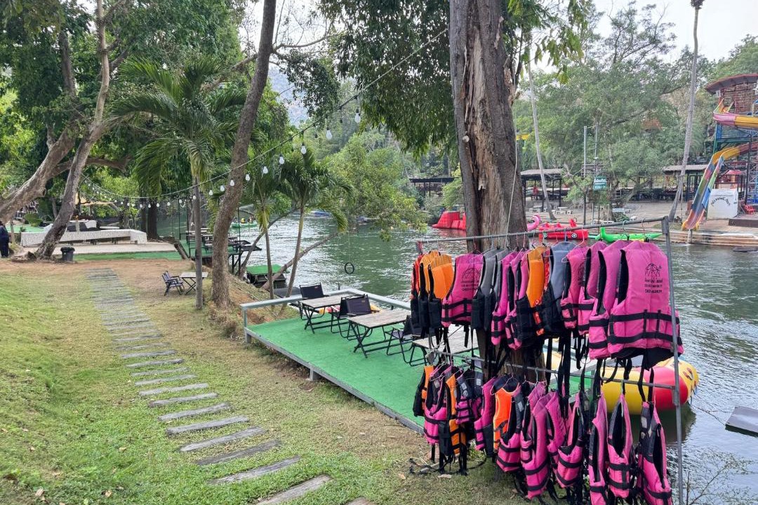 Photo of Others in Kaeng Krachan