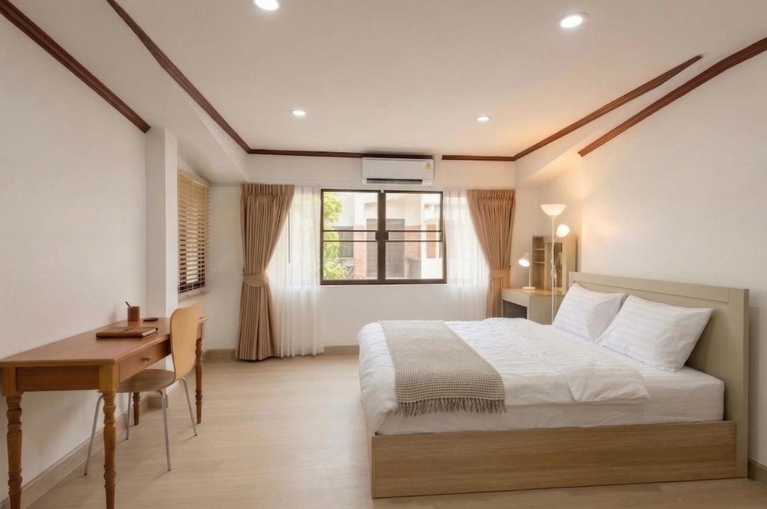 Photo of Bedroom in Khlong Tan