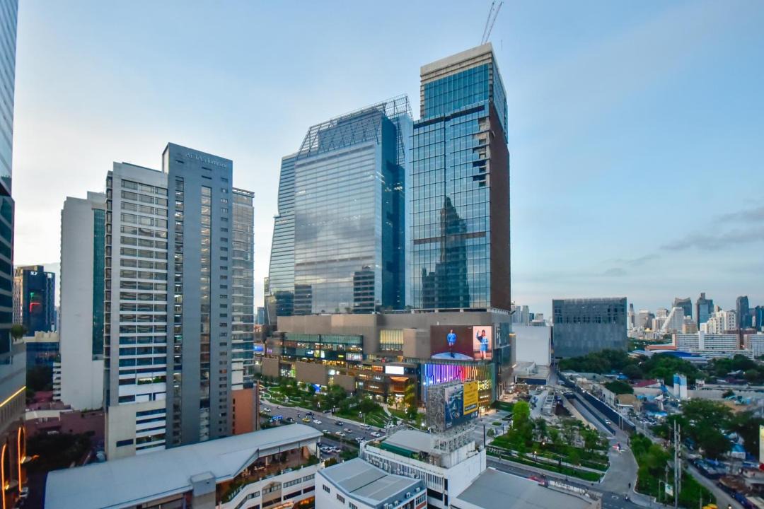 Photo of Buildings in Thung Maha Mek