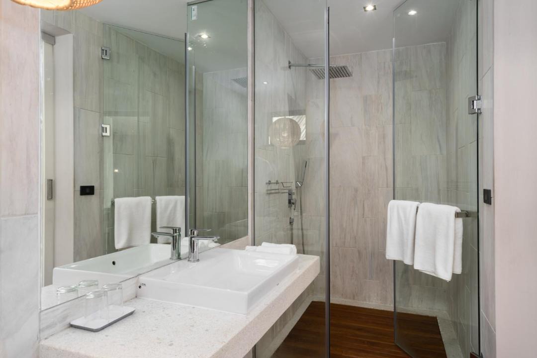 Photo of Bathroom in Laem Set