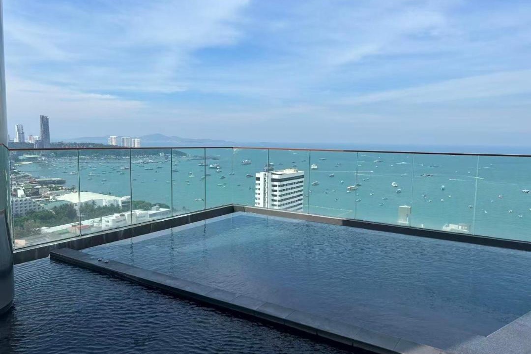Photo of Others in Pattaya Bay