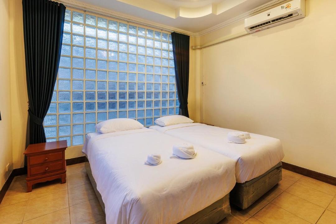 Photo of Bedroom in Pong