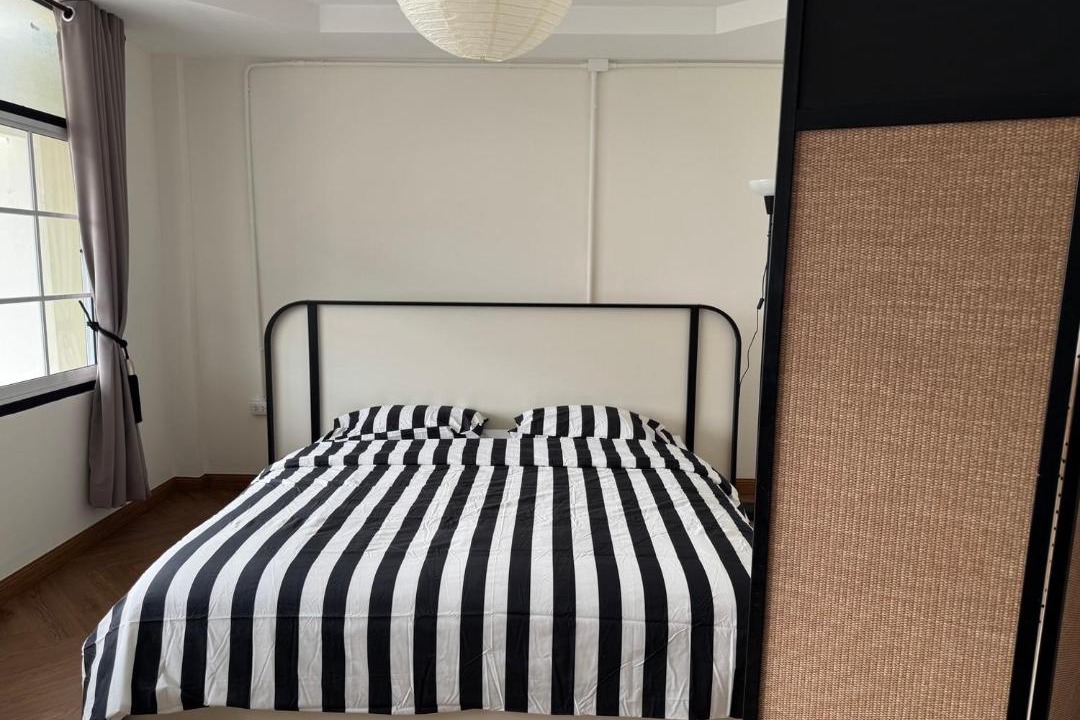 Photo of Bedroom in Talat Nuea