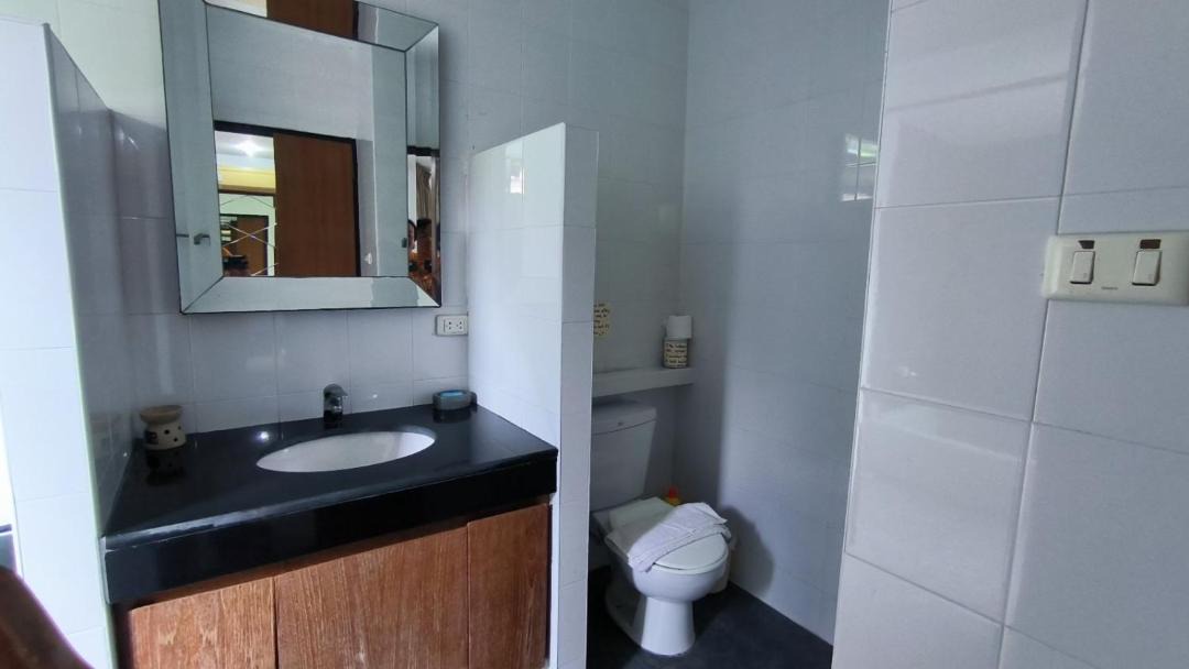 Photo of Bathroom in Si Sunthon