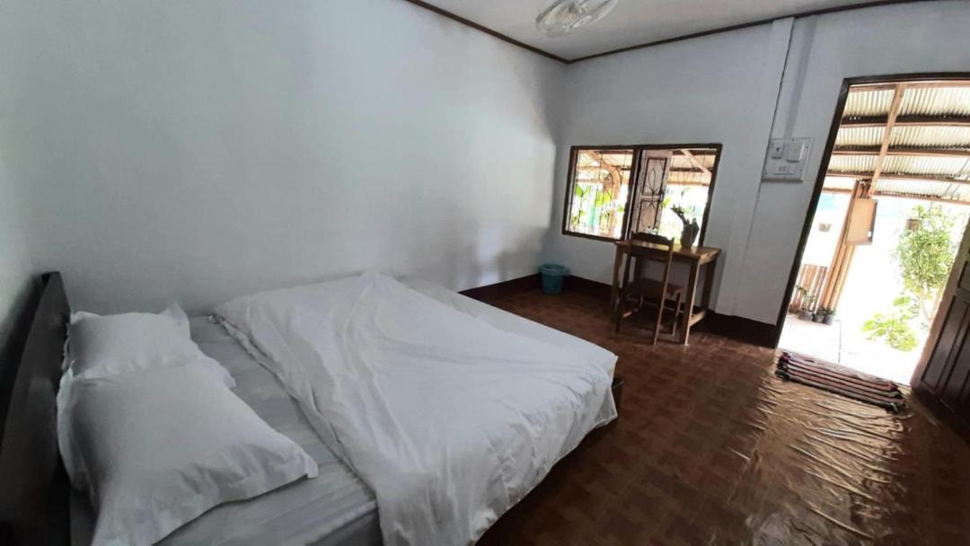 Photo of Bedroom in Nong Khiaw