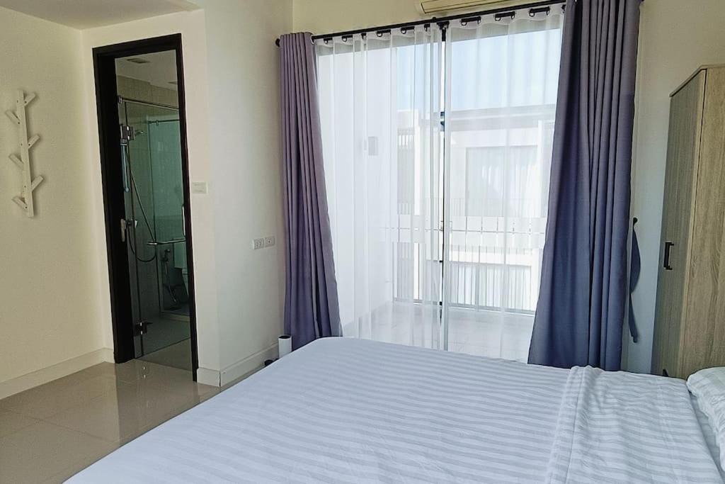 Photo of Bedroom in Laguna
