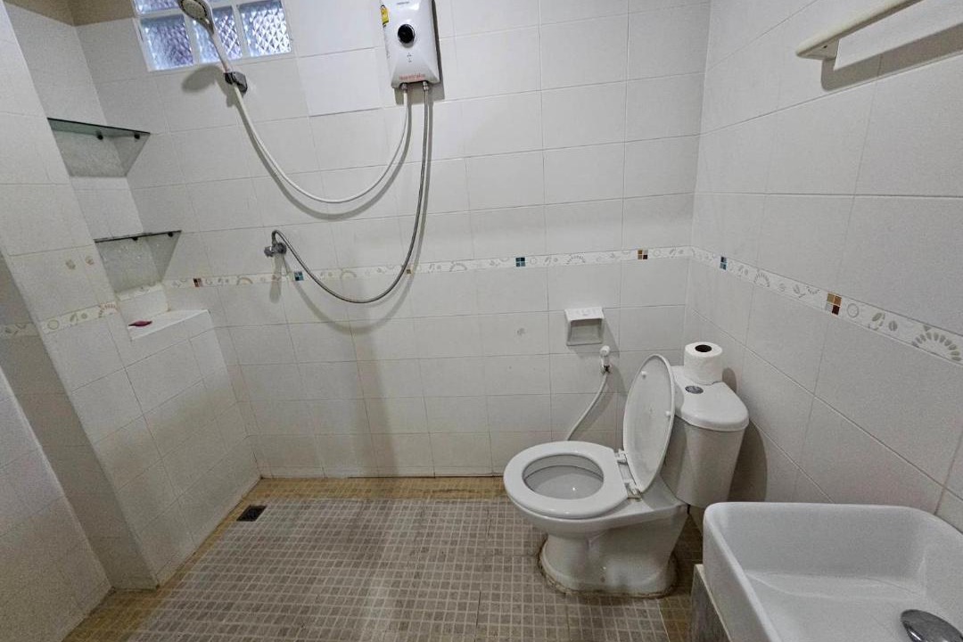 Photo of Bathroom in Talat Nuea