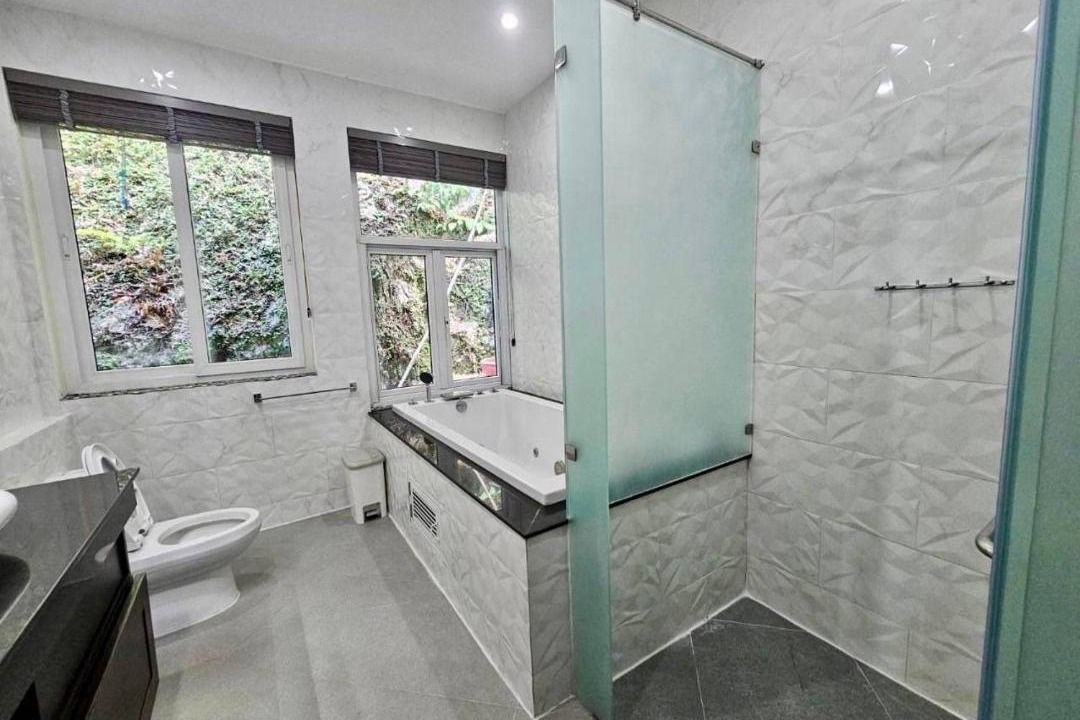 Photo of Bathroom in Pa Klok