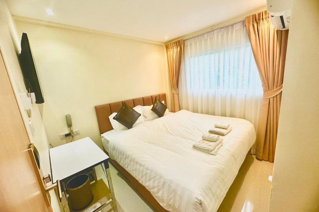 Photo of Bedroom in Thanon Phaya Thai