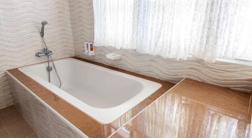 Photo of Bathroom in Fang