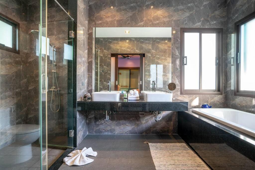 Photo of Bathroom in Si Sunthon