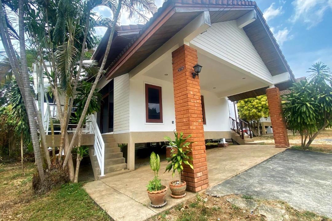 Photo of Buildings in Cherngtalay