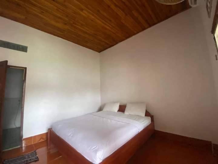 Photo of Bedroom in Nong Khiaw