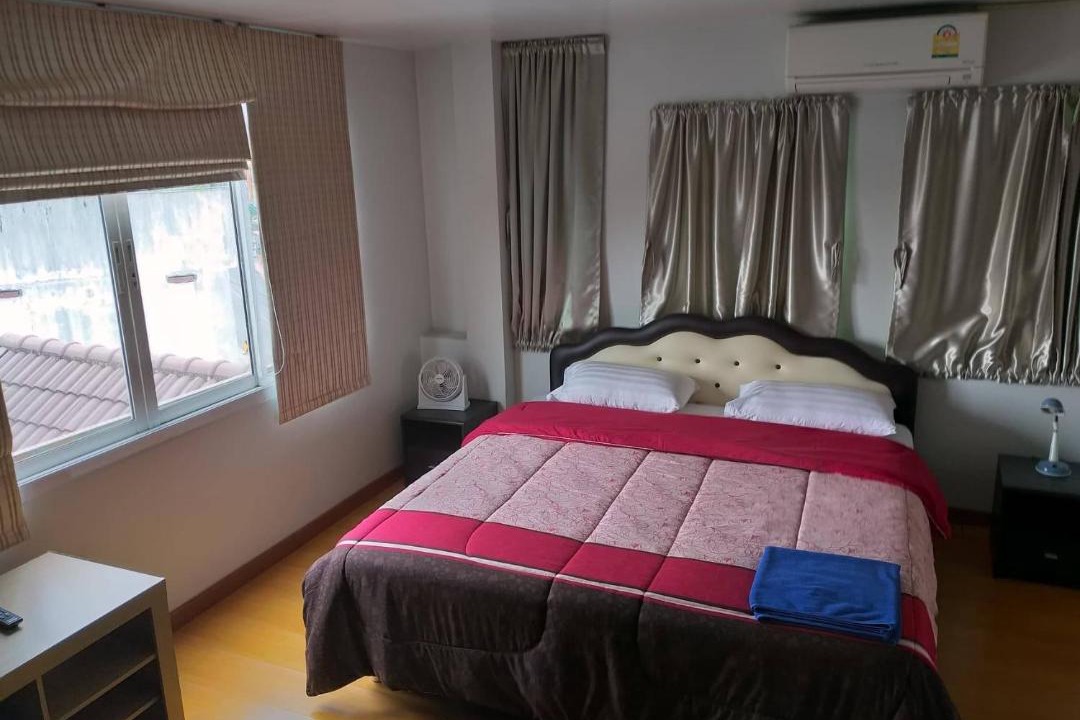 Photo of Bedroom in Talat Nuea