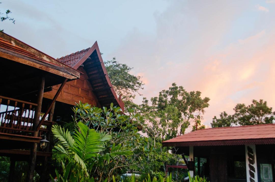 Photo of Buildings in Thep Kasattri