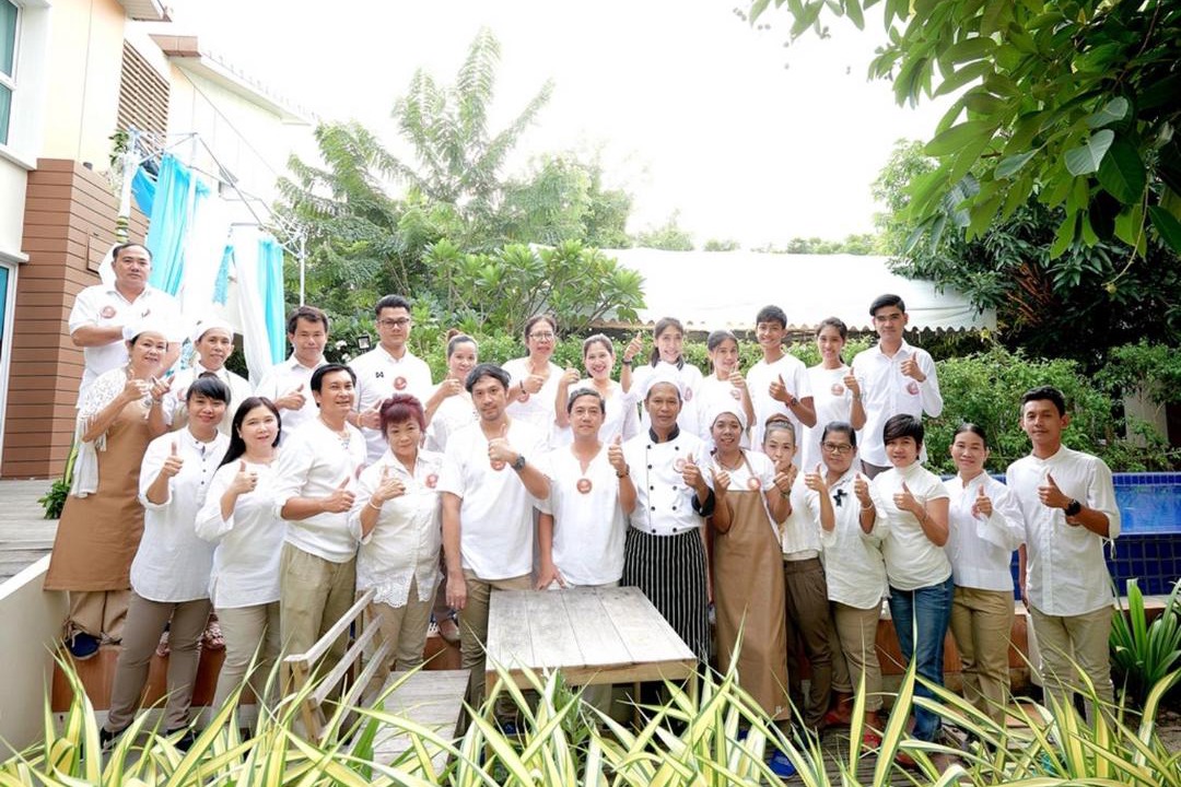 Photo of Others in Saphan Sung