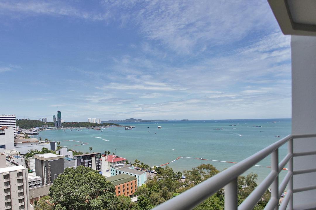 Photo of Others in Pattaya Bay