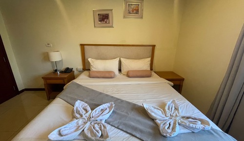 Economy Room