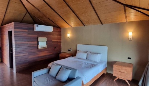Maldives Deluxe See View