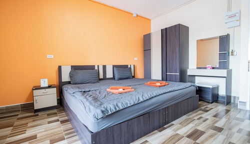 Deluxe King Room