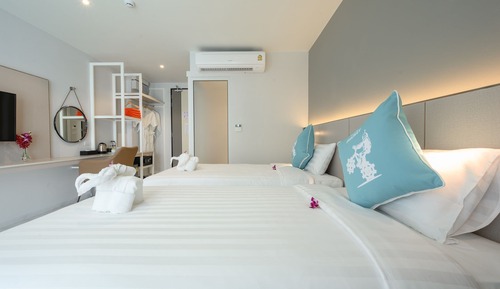 Deluxe Double or Twin Room, Pool Access