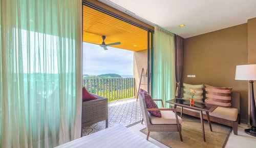 Grand Deluxe Triple