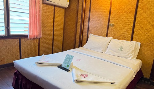 Private Double room with shared washroom
