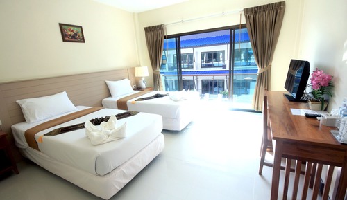 Pool View Twin Beds