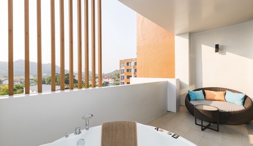Jacuzzi Suite