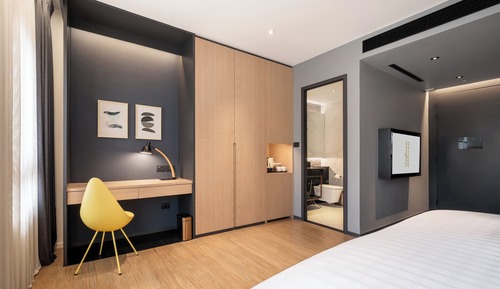 Premium Room, 1 King Bed (Super King)