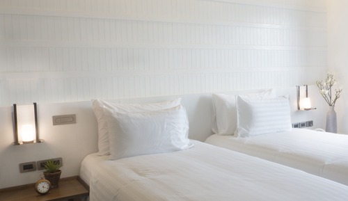 Serene White Twin Room (24 Hours Use of Room)
