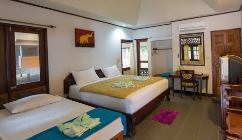 Beach Chalet 