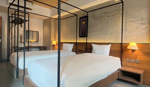 Standard Twin Room