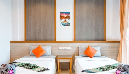 Standard Twin Room